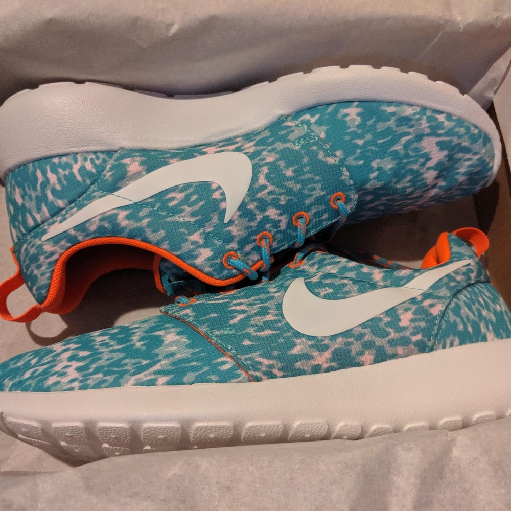Nike Roshe Run Turquoise Blue Orange Womens NEW
